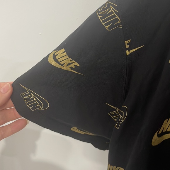 NIKE L crop tee - Picture 3 of 3